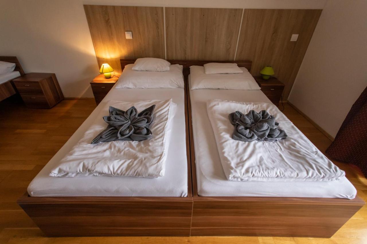 Margareta Apartman Es Ueduelohaz Богач Экстерьер фото