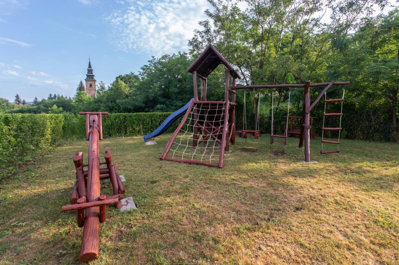 Margareta Apartman Es Ueduelohaz Богач Экстерьер фото
