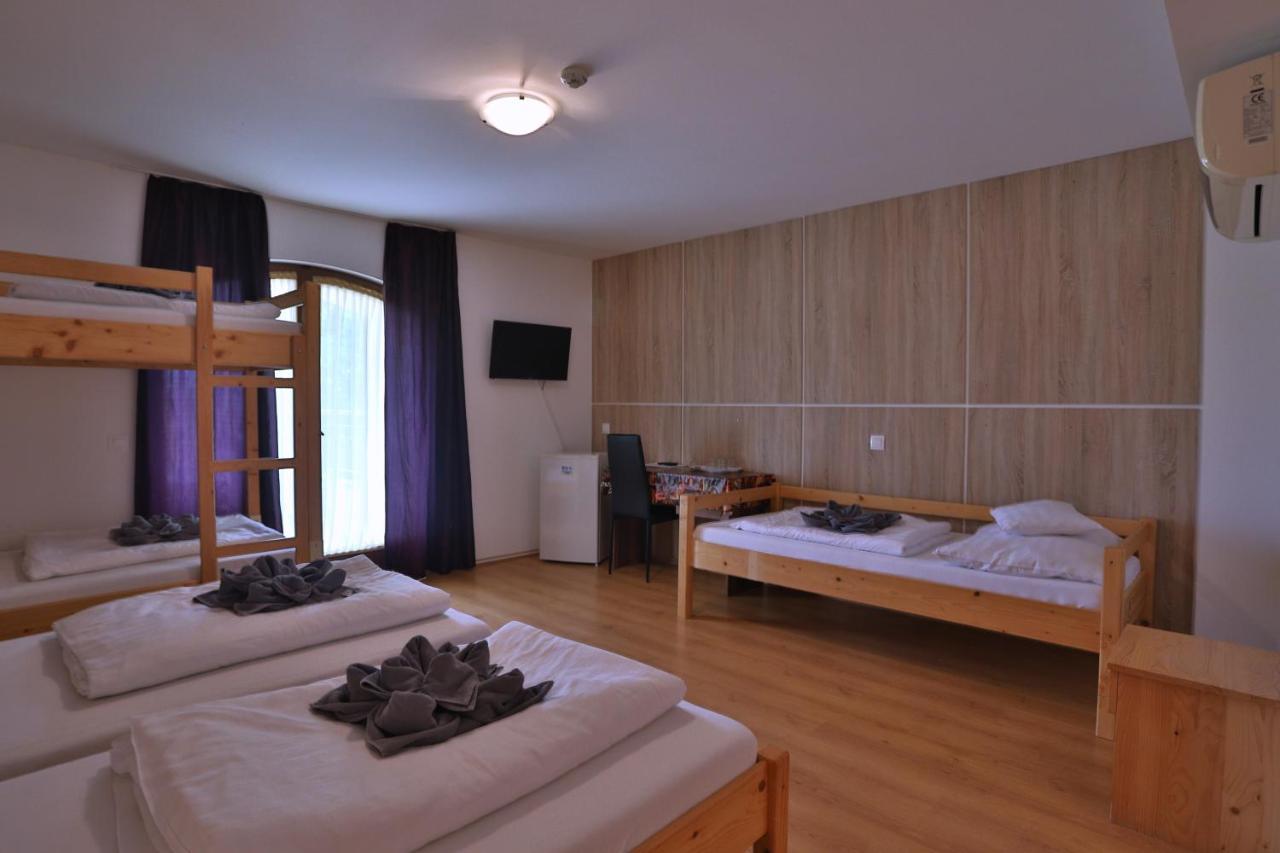 Margareta Apartman Es Ueduelohaz Богач Экстерьер фото