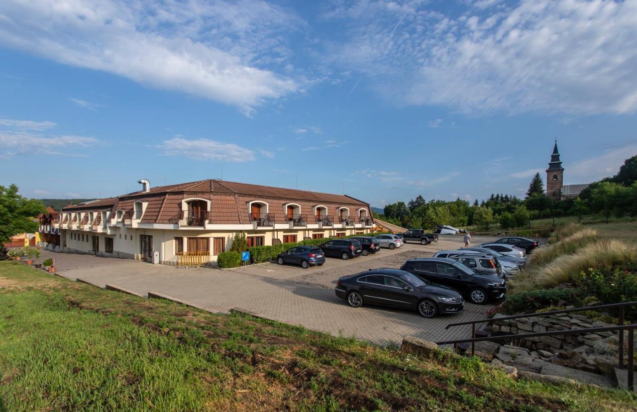 Margareta Apartman Es Ueduelohaz Богач Экстерьер фото