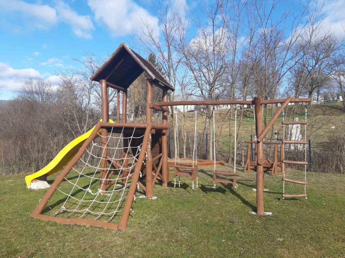 Margareta Apartman Es Ueduelohaz Богач Экстерьер фото